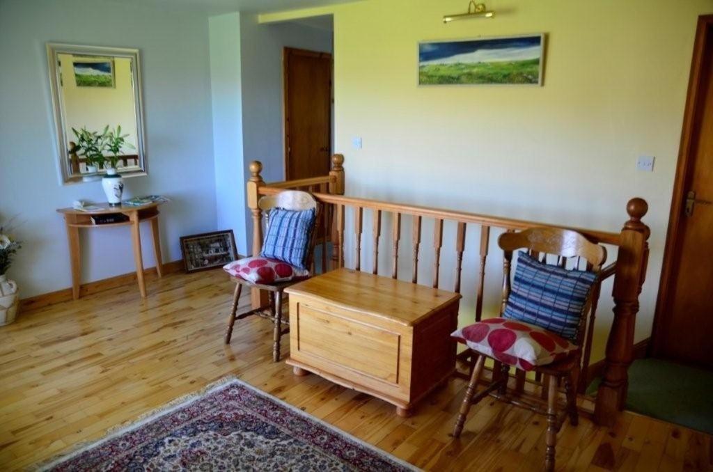 Decourcey'S Hazelbrook Farmhouse B&B Cleggan Экстерьер фото